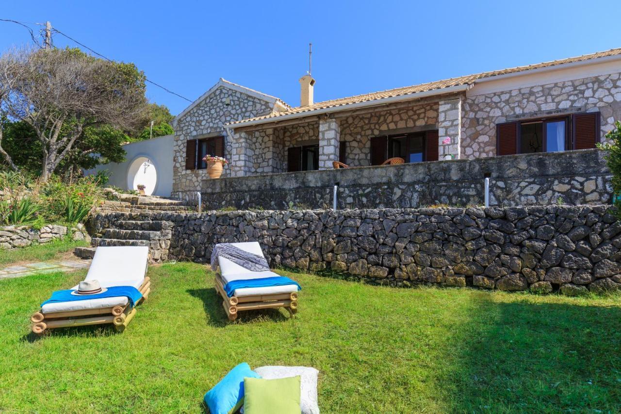Villa Quietude Agios Stefanos Avliotes  Exterior photo