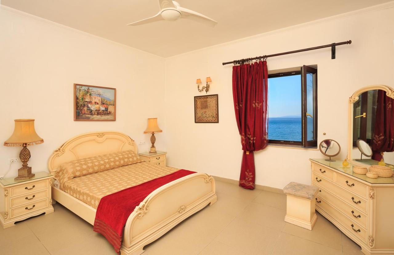 Villa Quietude Agios Stefanos Avliotes  Exterior photo